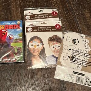 Thanksgiving Movie Night Color-Your-Own Turkey Mask Kits and FreeBirds movie